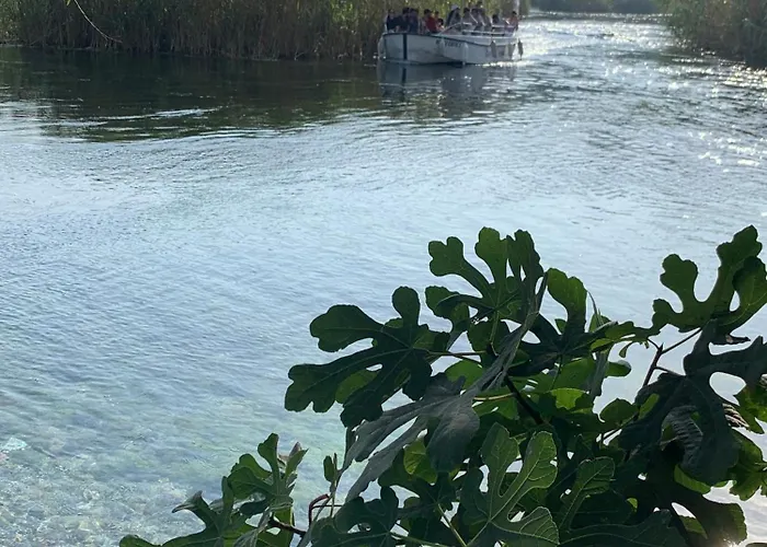 Rustic Modern Patio With Shared Pool 아파트 Akcapinar (Mugla)